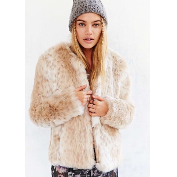 UO Kimchi Blue Faux Fur Jacket - Picture 1 of 8